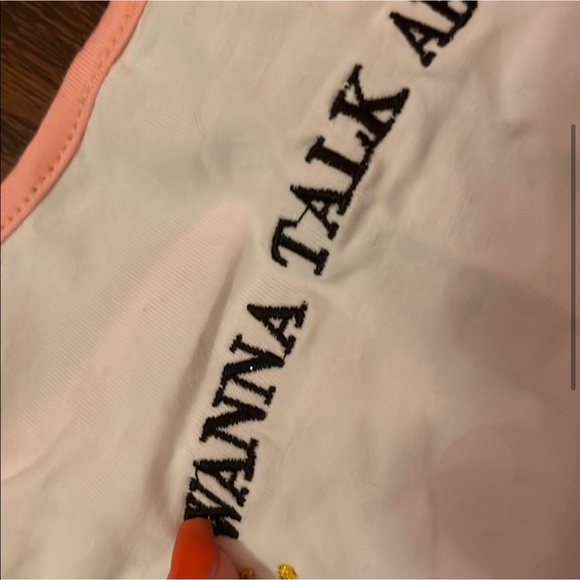 HOST PICK❣️Shein “I wanna talk about me” Y2K Butterfly Logo Cami Top Sz S - Picture 4 of 5